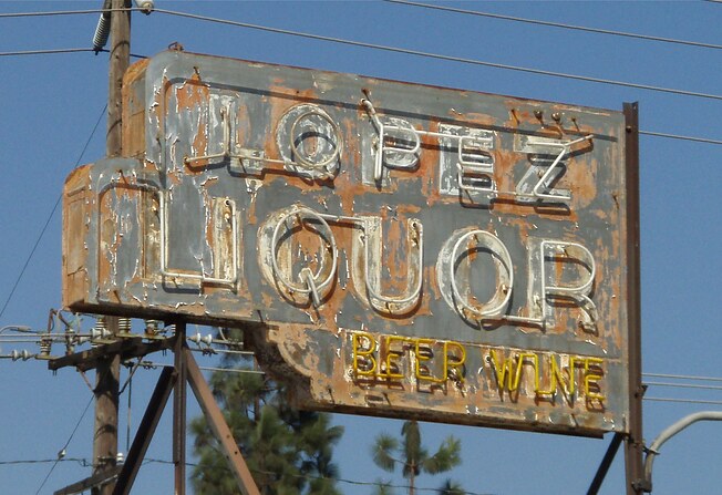 KoHoSo: The Old Lopez Liquor Sign
